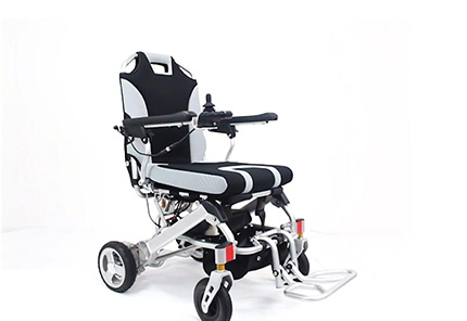 Quelle est la meilleure vente fauteuil roulant Électrique en Europe? YATTLL Chameau Lite YE246
